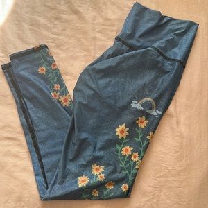Hard to find teeki Woodstock print leggings